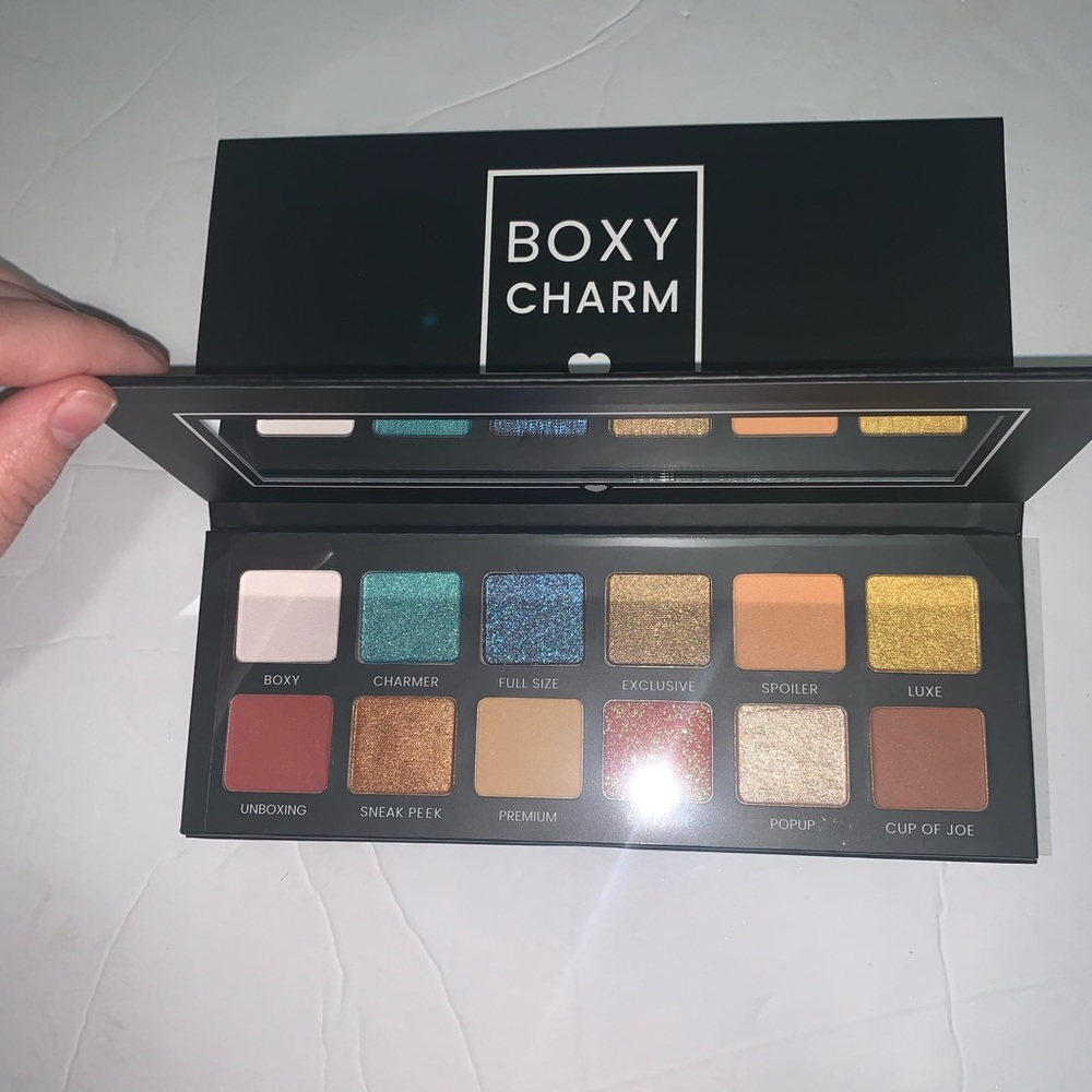 Body charm palette